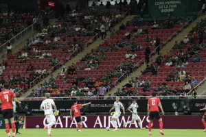 Προβληματισμός στην FIFA για τα άδεια καθίσματα!