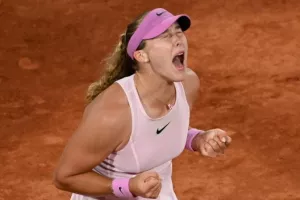 Στον τελικό του Roland Garros η 19χρονη Αντρέεβα