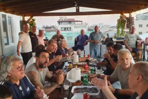 Όμορφη βραδιά για την οικογένεια του Απόλλωνα (Φώτος)