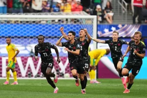 Goal στις καθυστερήσεις και πρόκριση για τον Καναδά!
