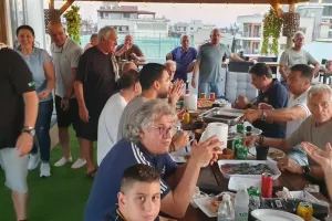 Όμορφη βραδιά για την οικογένεια του Απόλλωνα (Φώτος)