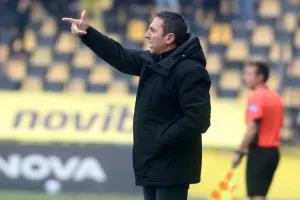 Το τιμ του ΠΑΠ