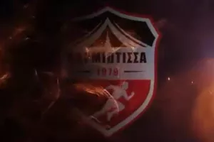 Αλλάζει... έμβλημα και χρώματα