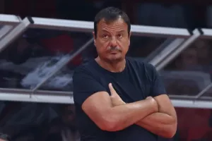 Αταμάν: «Ο Ολυμπιακός παρατάχθηκε χωρίς πραγματικό Έλληνα διεθνή»
