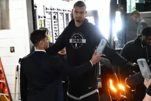 Ακόμα και οι παίκτες παιρνούν από αυστηρούς ελέγχους στο «MSG» λόγω Τραμπ!