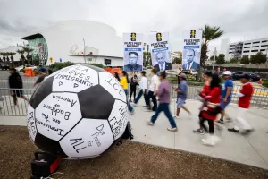 (Μουντιάλ 2026) Νεκρός από πυροβολισμούς σε fan zone της Καλιφόρνια
