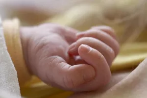 Συγκλονίζει τραγωδία στη Λεμεσό: «Έσβησε» 12 μηνών αγοράκι