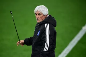 Με 3-4-3 και Τετέι, Τζόλη, Παυλίδη η ενδεκάδα της Εθνικής