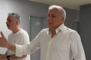 (Βίντεο) Η άφιξη του Ζέλικο στο T-Center Athens και το “πού πάμε;”
