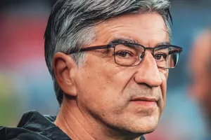 Με Γιούριτς στον πάγκο της