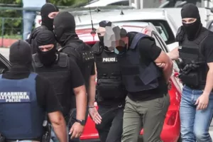Marfin: Το μεγάλο μυστήριο των "9" και "12" – Ποιοι είναι οι δύο που αναζητούνται ακόμα για τις μολότοφ, τα νέα στοιχεία
