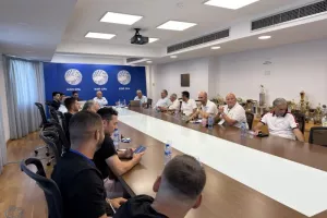 Πρεμιέρα με... γειτονικό ντέρμπι (Δερύνεια-Ένωση)