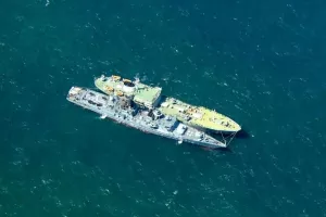 Ρωσικό πολεμικό έκανε άσκηση με πραγματικά πυρά 74 χλμ από τις βρετανικές ακτές