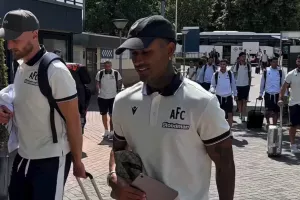 (Βίντεο) Άφιξη... ΑΠΟΕΛ στην Ολλανδία