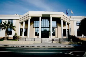 Ενώπιον δικαστηρίου ο 37χρονος πατέρας για τον θάνατο του παιδιού του