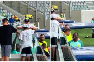 (Φώτος kerkida) Όμορφο σκηνικό με Εκπολό 