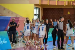 Στον τελικό η Εθνική Νεανίδων! (Στιγμιότυπα)