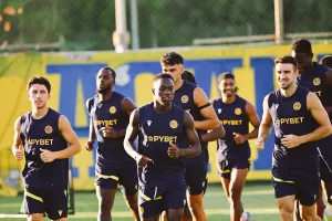 (Φώτος) Συνεχίζει την δουλειά 
