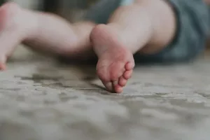 Πώς το παιχνίδι με τον πατέρα κατέληξε στον θάνατο του τρίχρονου