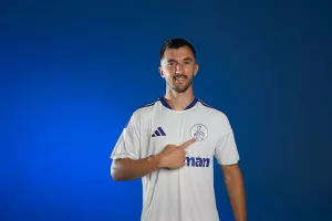 Πόζαρε με τα "κυανόλευκα" ο Ožbolt