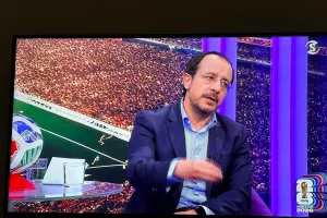 (ΠτΔ) "Με ενοχλεί το VAR - Στηρίζω Γαλλία"