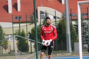 (Ομόνοια) ΚΛΙΚΣ από το φιλικό