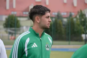 (Ομόνοια) ΚΛΙΚΣ από το φιλικό