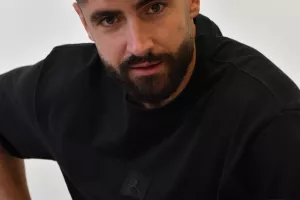 Χαντακιάς/Υπογραφές