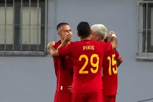 0-3, με Πική!