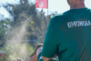 (Φώτος) Oμόνοια... στην παραλία