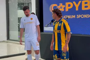 (Βίντεο-Φώτος kerkida) Οι νέες εμφανίσεις της ΑΕΛ