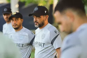 Η 11αδα της ΑΕΛ
