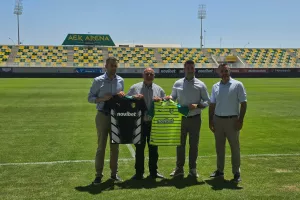 Καραπατάκης/"Η μεγαλύτερη συμφωνία που είχαμε ποτέ"