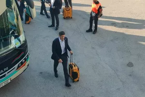 Κουστουμαρισμένοι... στο ΓΣΠ (Φώτος kerkida)