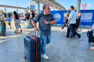To kerkida στο αεροδρόμιο/ΑΝΑΧΩΡΗΣΗ Απόλλων