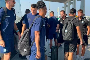 To kerkida στο αεροδρόμιο/ΑΝΑΧΩΡΗΣΗ Απόλλων