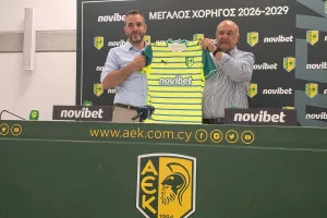 Καραπατάκης/"Η μεγαλύτερη συμφωνία που είχαμε ποτέ"
