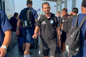 To kerkida στο αεροδρόμιο/ΑΝΑΧΩΡΗΣΗ Απόλλων