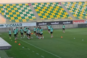 (Βίντεο-Φώτος kerkida) Η προπόνηση της ΑΕΚ ενόψει Μπεϊτάρ
