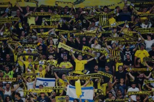 Εξακόσιοι Ισραηλινοί στο πέταλο 