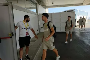 (ΦΩΤΟΣ kerkida) Η άφιξη της ΑΕΚ 