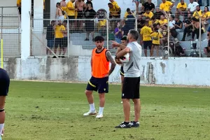(Βίντεο/Φώτος Kerkida) Η ανοιχτή προπόνηση της ΑΕΛ