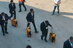 Κουστουμαρισμένοι... στο ΓΣΠ (Φώτος kerkida)