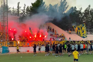 (Βίντεο kerkida) Φινάλε... με τον ύμνο της ΑΕΛ!