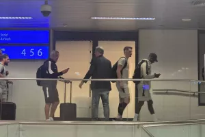 (Φώτος Kerkida) Έφτασε... Ρουμανία η ΑΕΚ