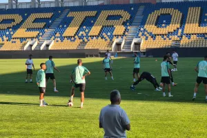 (Βίντεο-Φώτος kerkida) Η προπόνηση της ΑΕΚ στο "Stadion Ilie Oana"