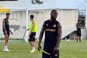 (Βίντεο/Φώτος Kerkida) Η ανοιχτή προπόνηση της ΑΕΛ