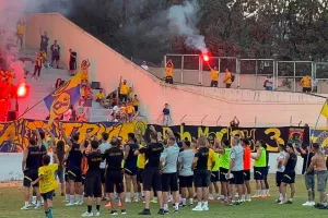 (Βίντεο kerkida) Φινάλε... με τον ύμνο της ΑΕΛ!
