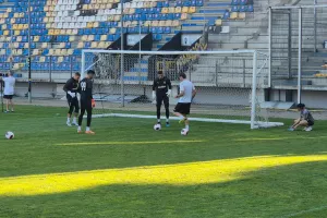 (Βίντεο-Φώτος kerkida) Η προπόνηση της ΑΕΚ στο "Stadion Ilie Oana"
