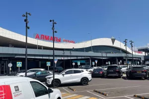 Περιμένουμε την Ομόνοια στο Almaty International Airport